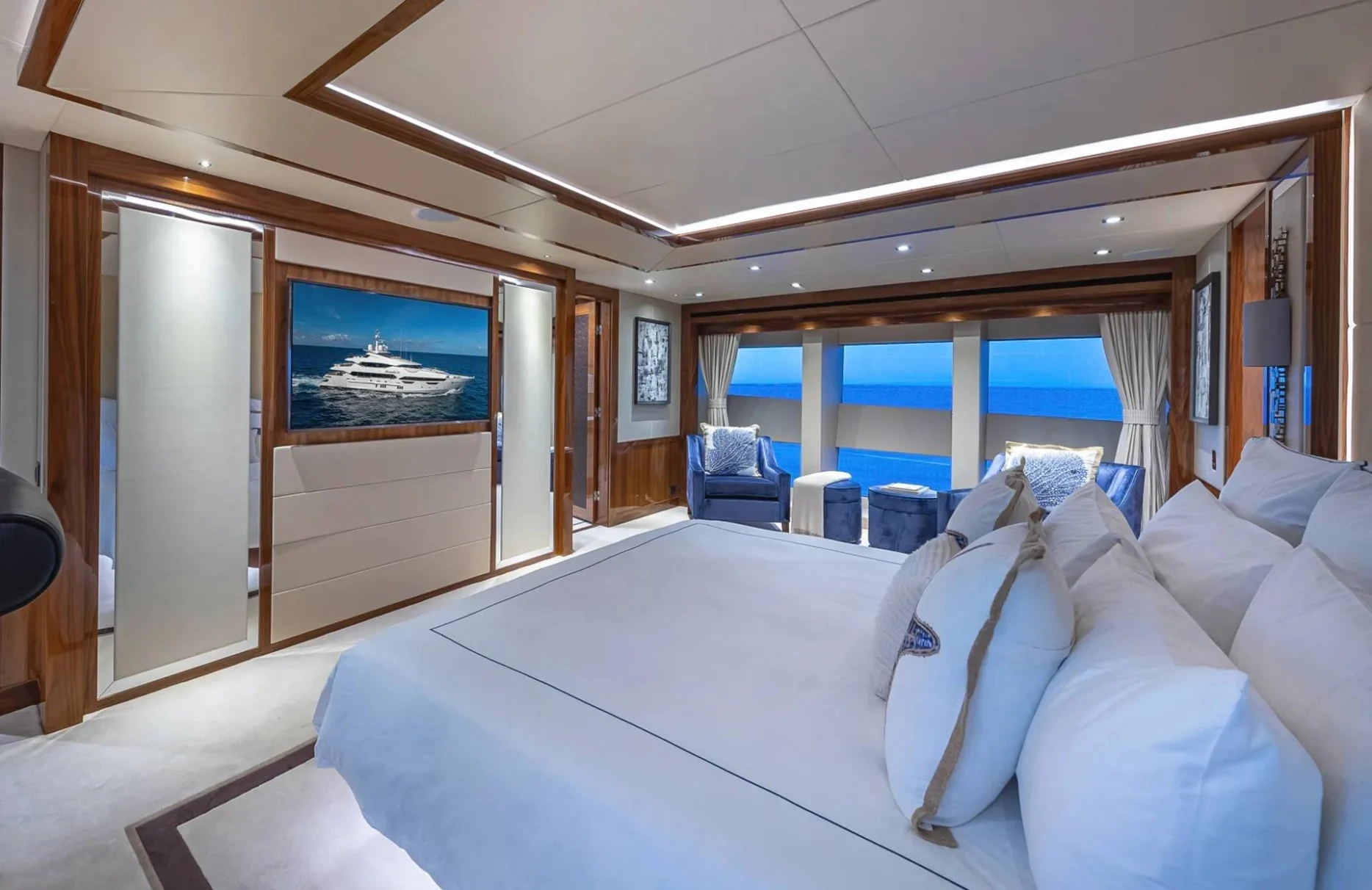 A preview of interior Bedroom cabin