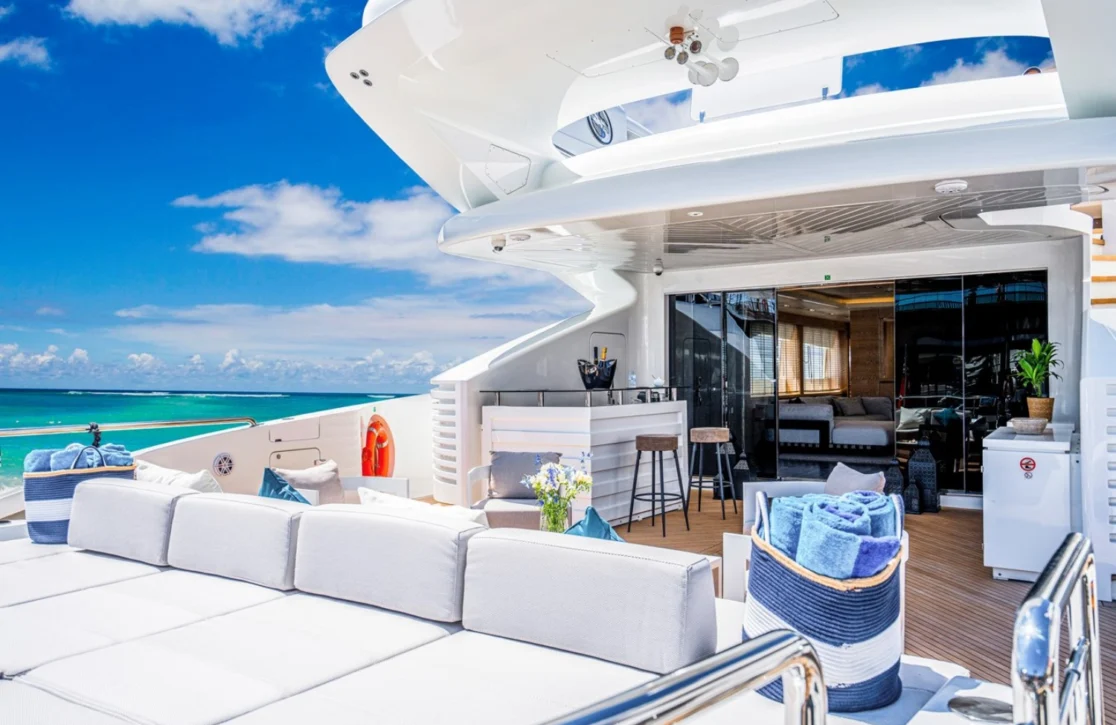 An image of Fast & Furious yacht
