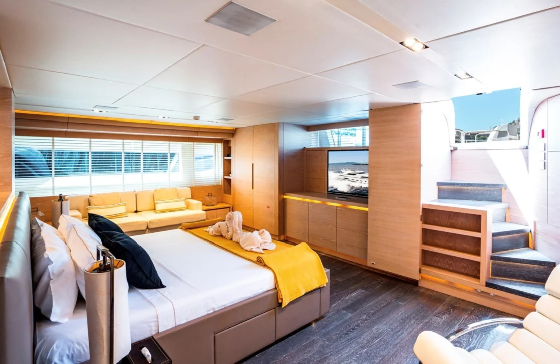 An image of Fast & Furious yacht