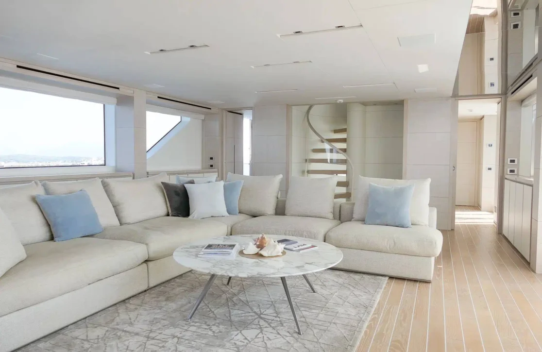 An image of Tiny Wave yacht