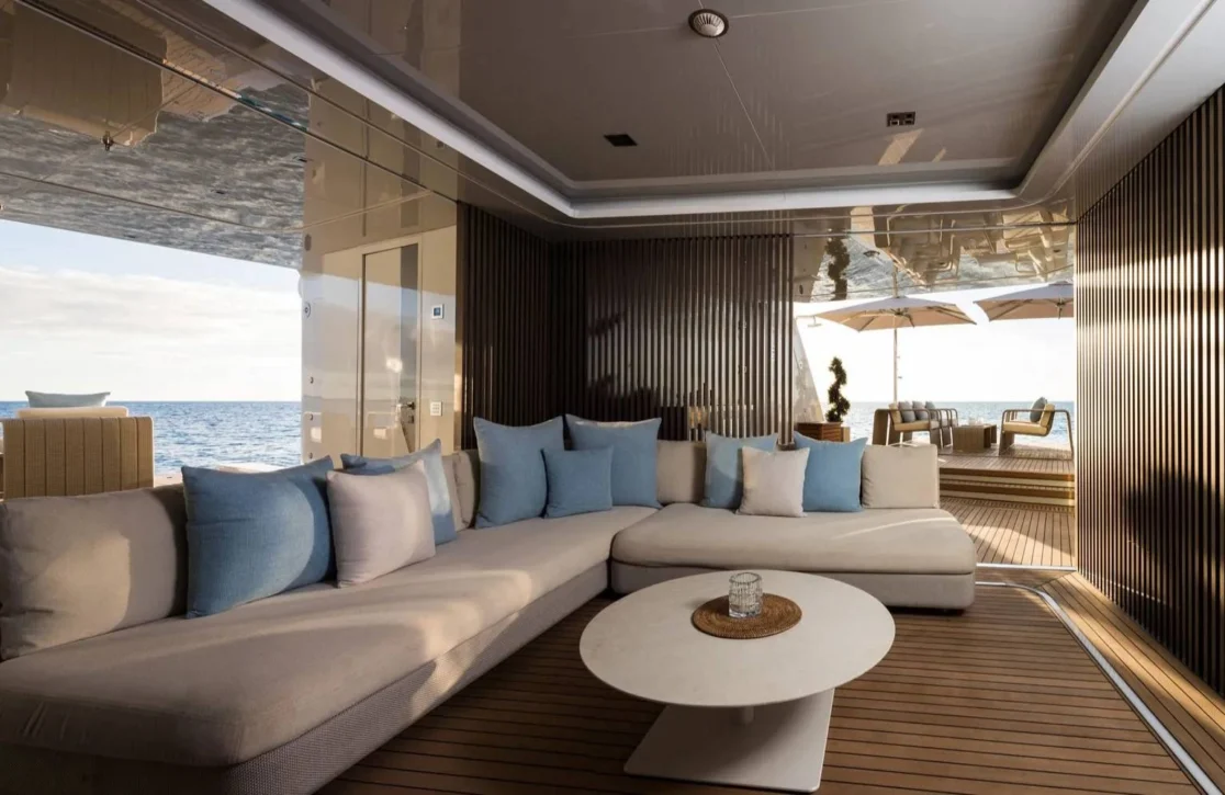An image of Artisan yacht