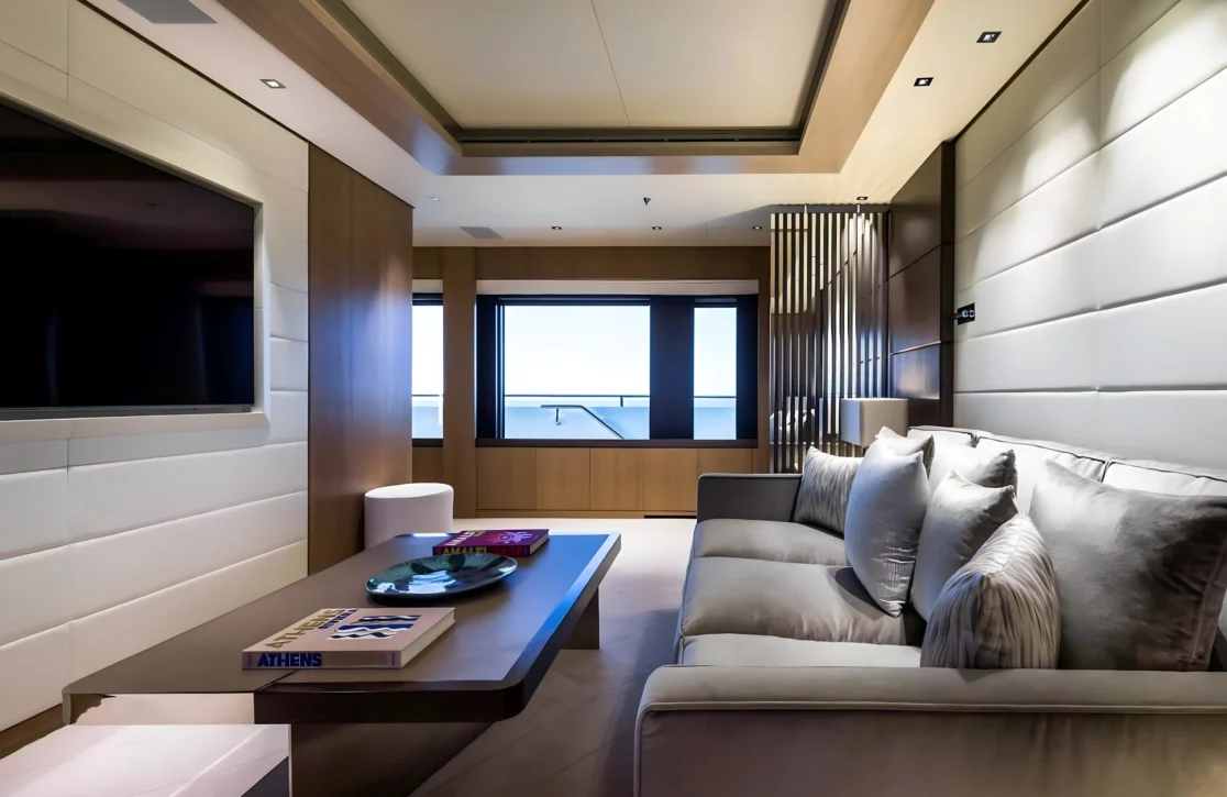 An image of Artisan yacht