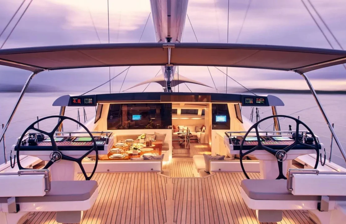 An image of Archelon yacht
