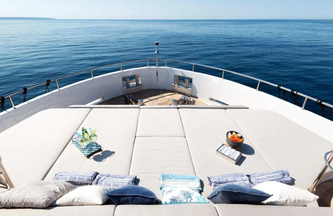 An image of Curfew II yacht