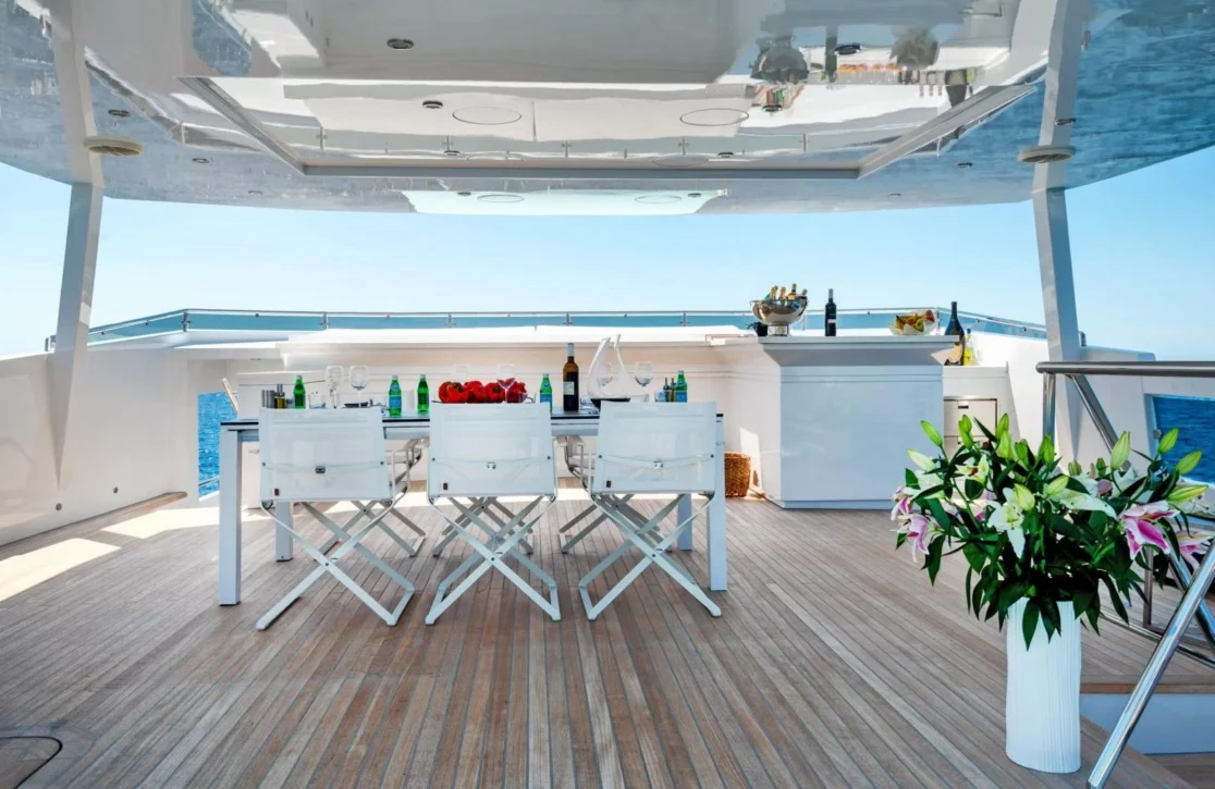 An image of Curfew II yacht