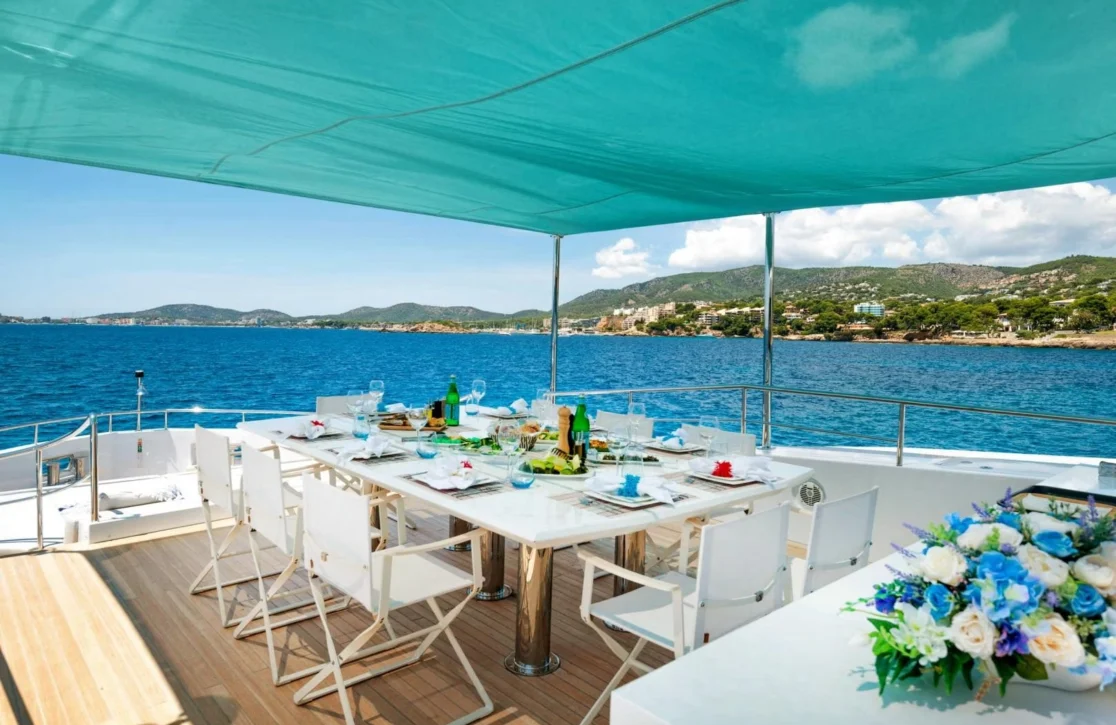 An image of Curfew II yacht