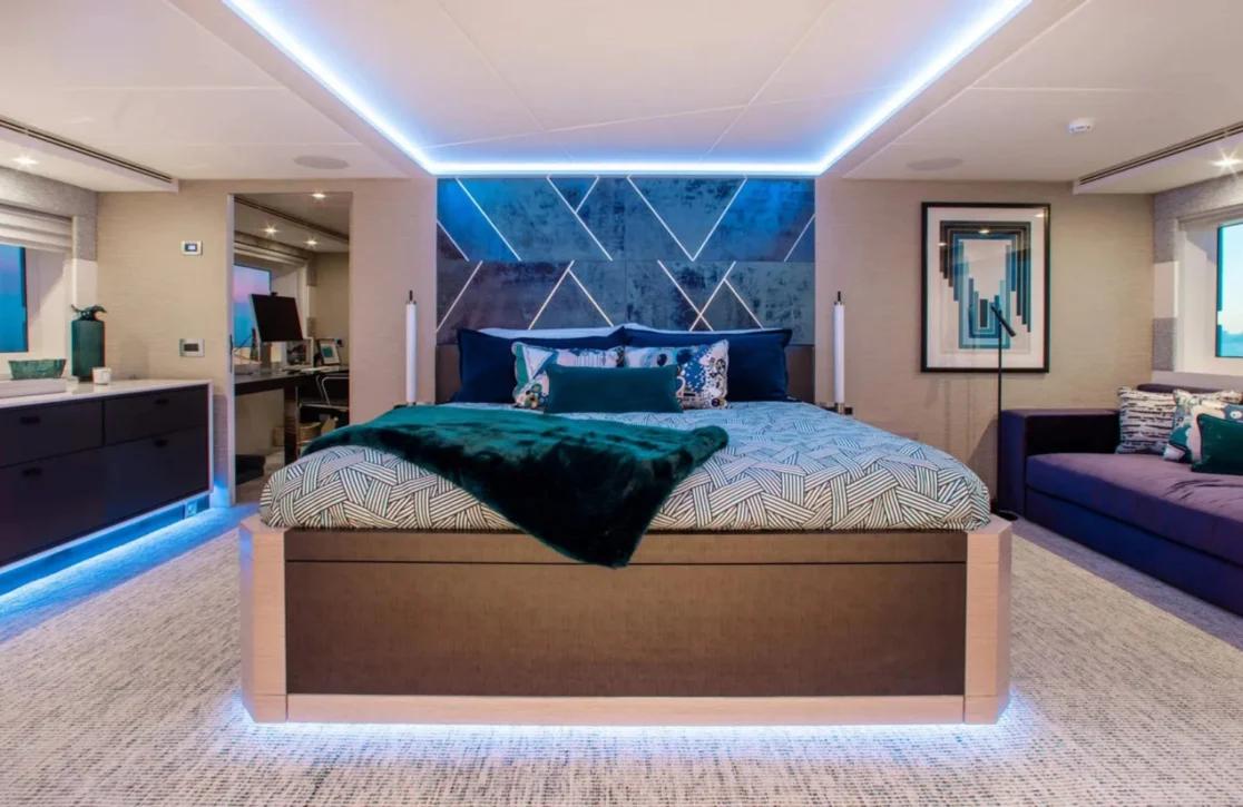 An image of Curfew II yacht