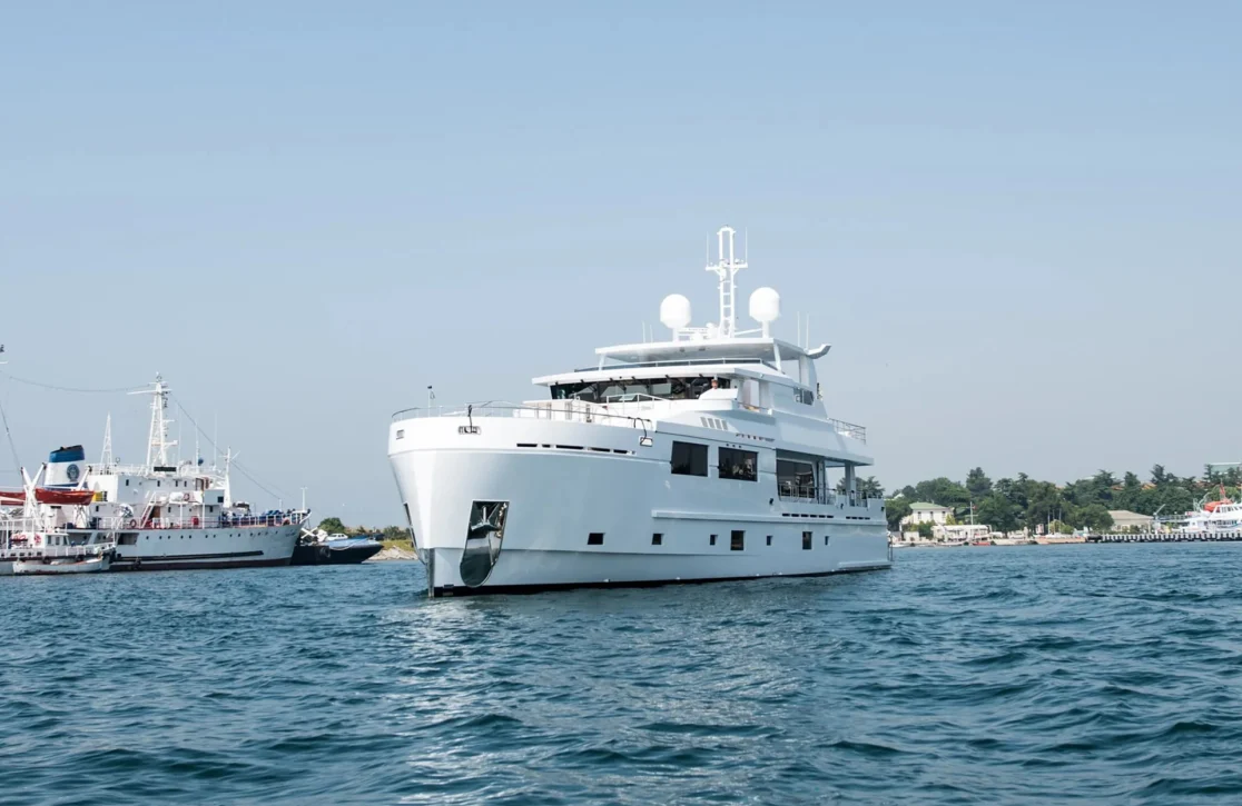 An image of Curfew II yacht