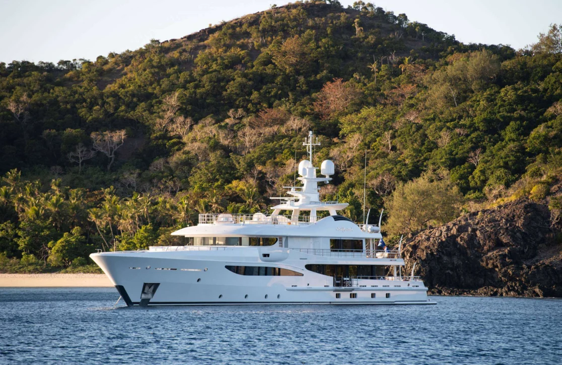 An image of Driftwood yacht