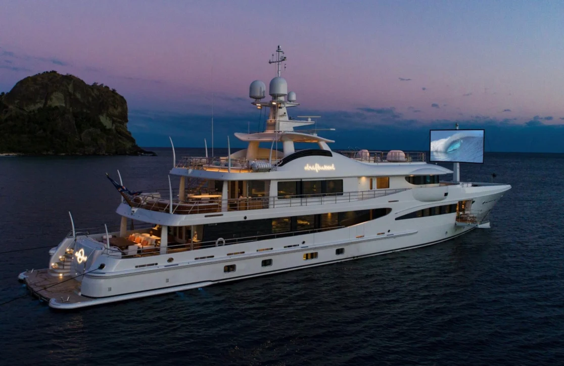 An image of Driftwood yacht