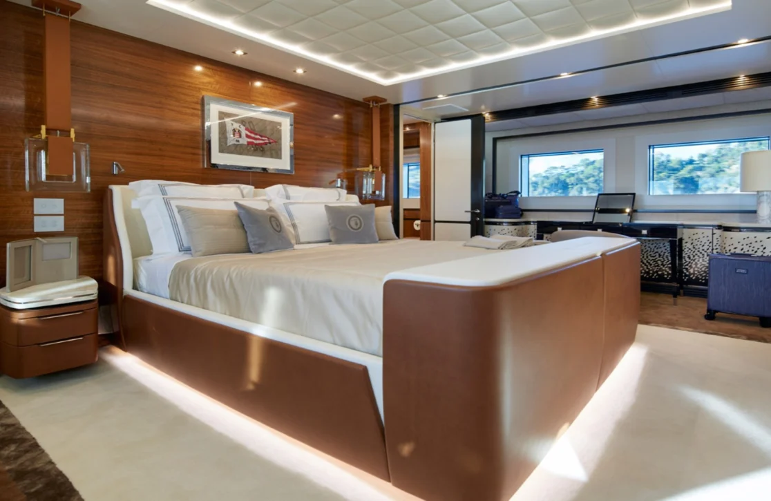An image of Spring yacht