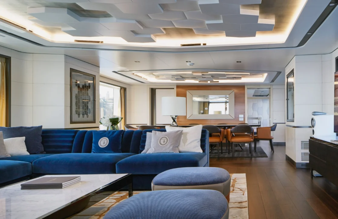 An image of Spring yacht