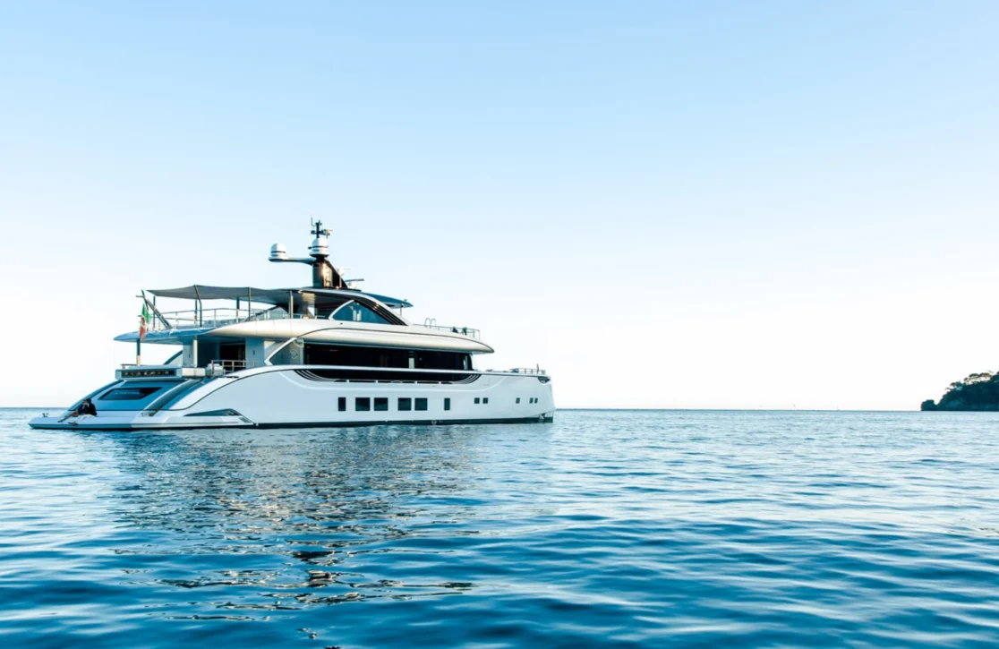 An image of Spring yacht