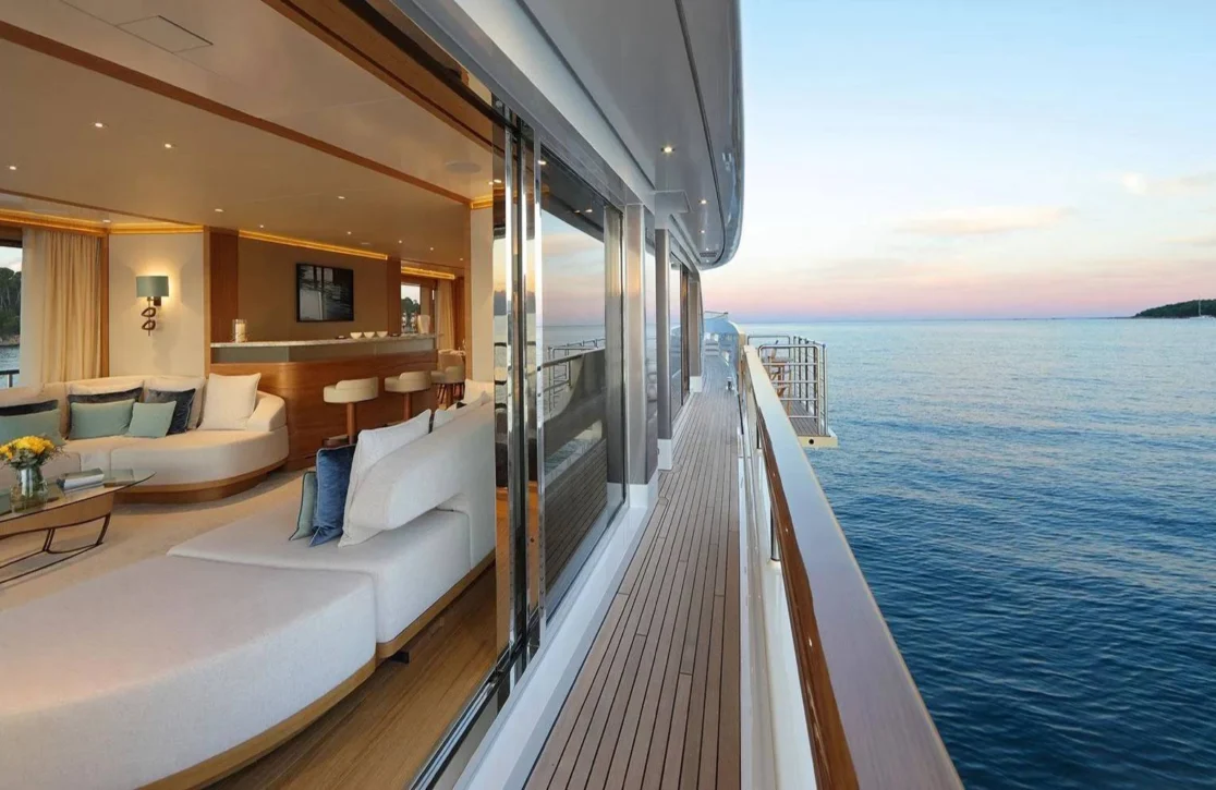 An image of Solis yacht