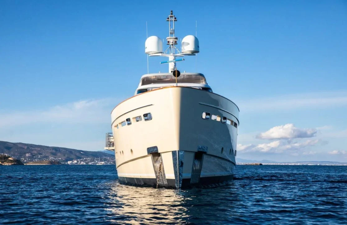 An image of Solis yacht