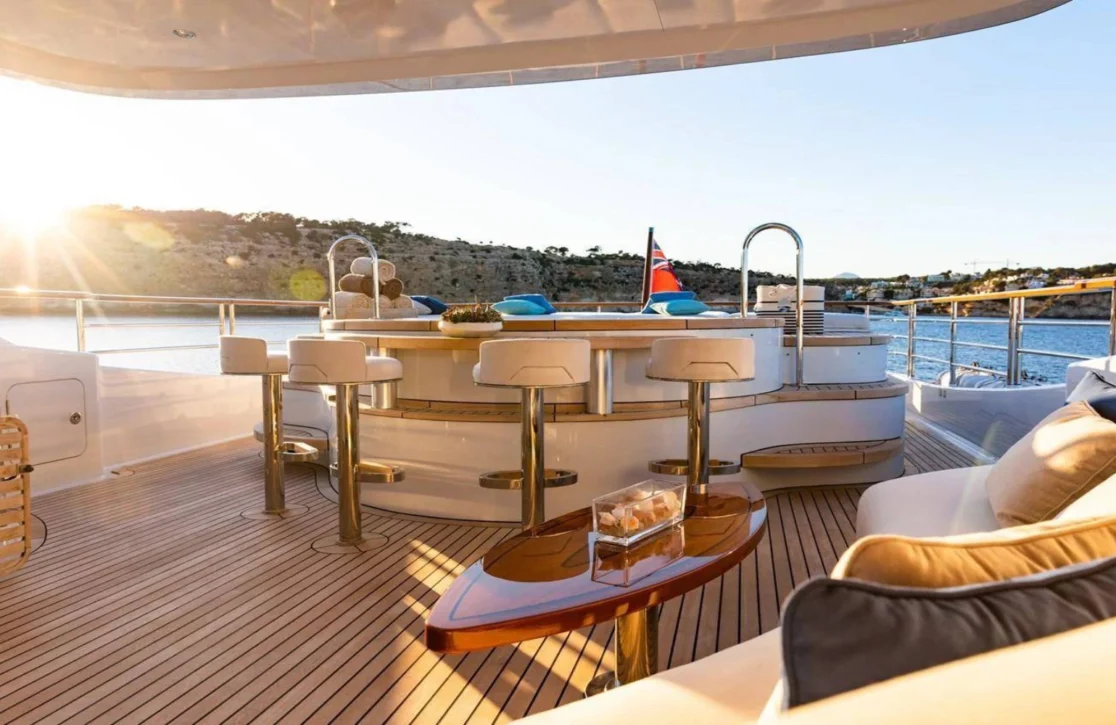 An image of Solis yacht