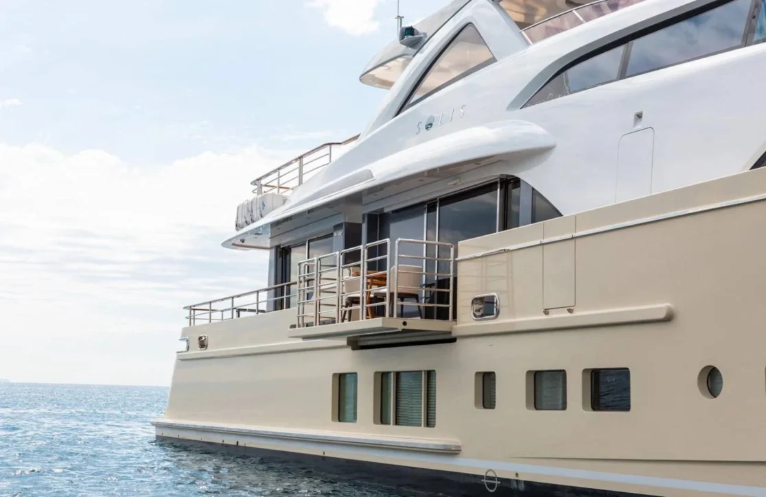 An image of Solis yacht