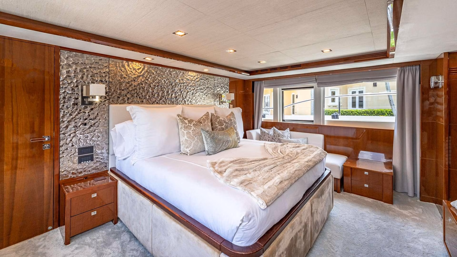 An image of Beachfront II yacht