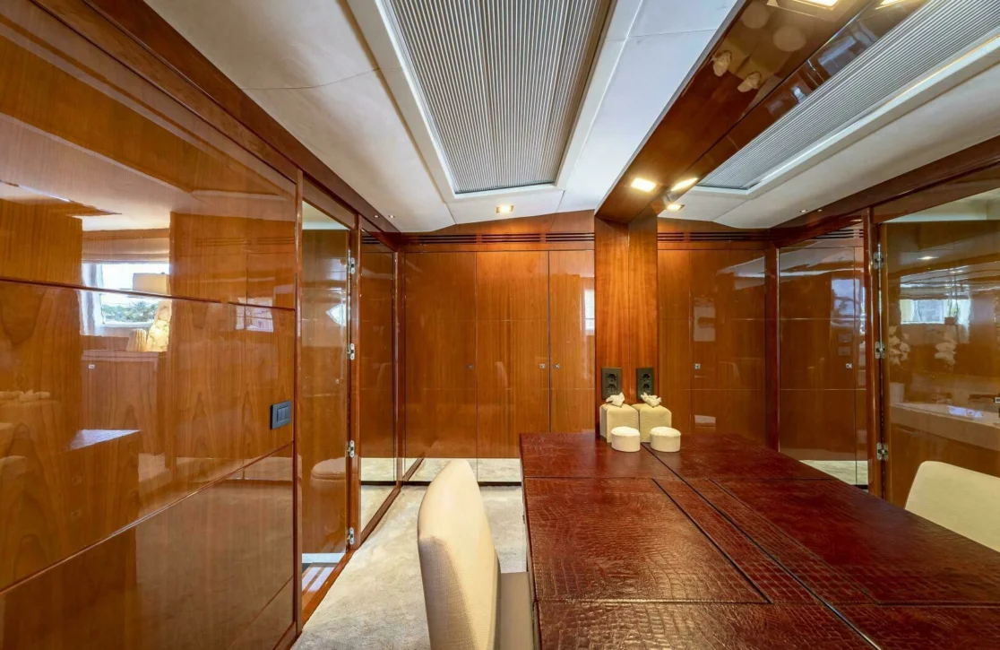 An image of Beachfront II yacht