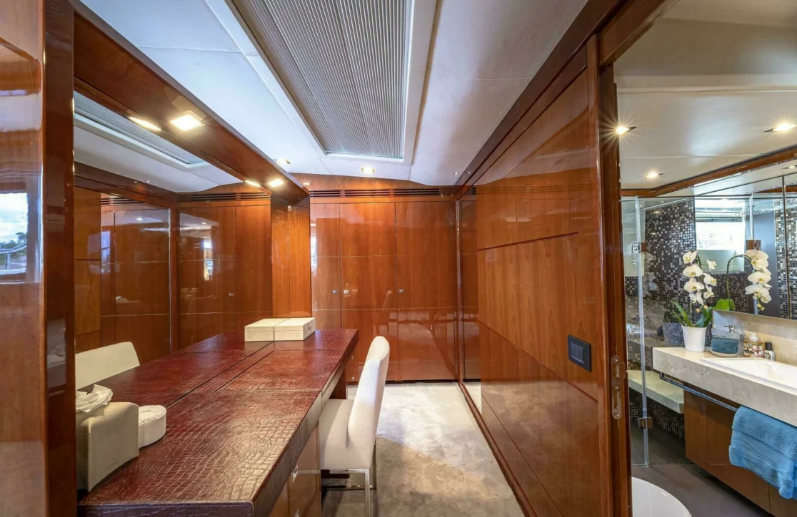An image of Beachfront II yacht