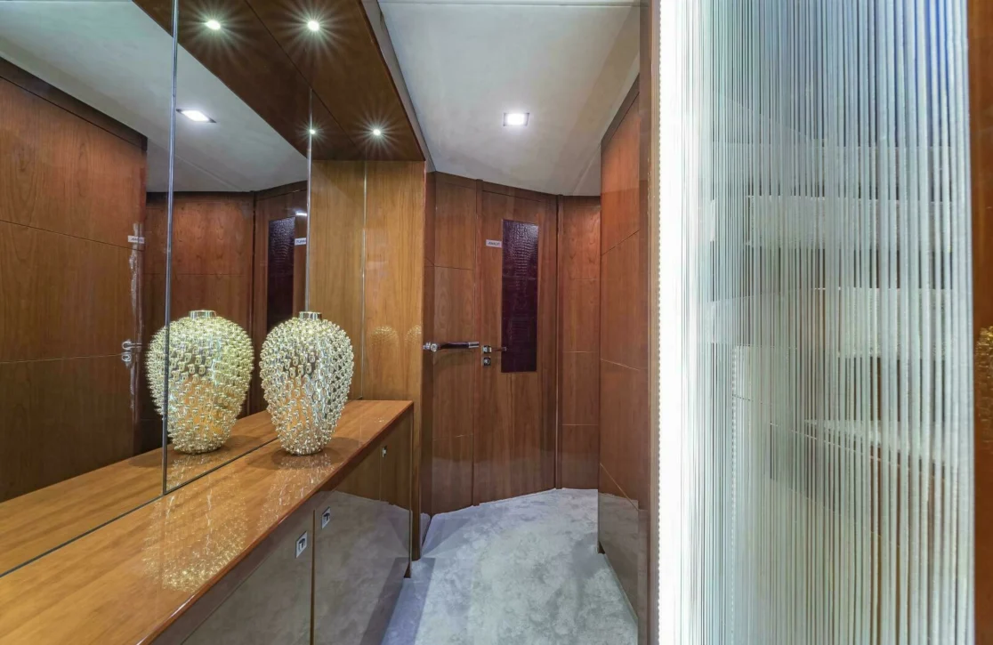 An image of Beachfront II yacht