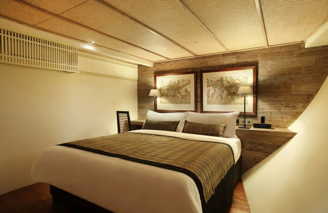 An image of Alila Purnama yacht