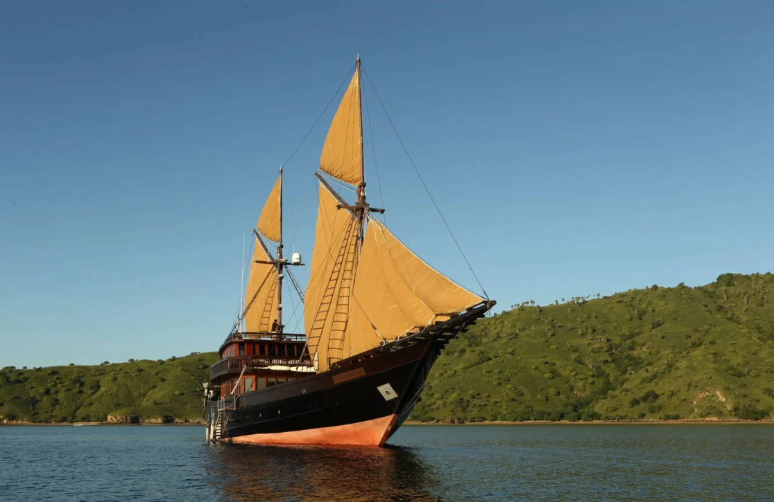 An image of Alila Purnama yacht