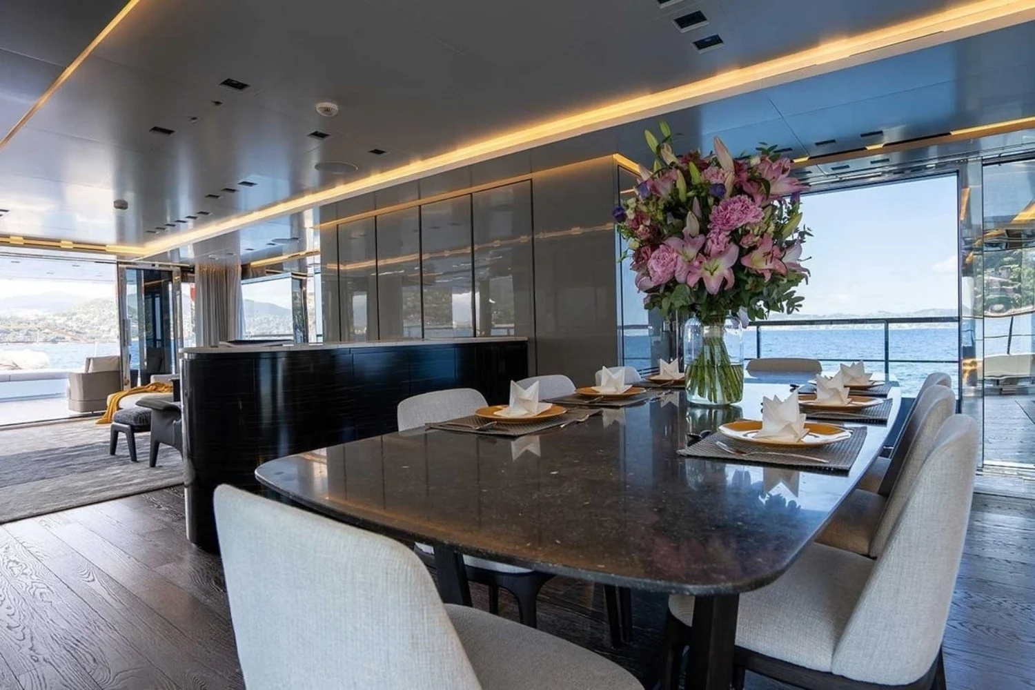 A preview of interior Dining