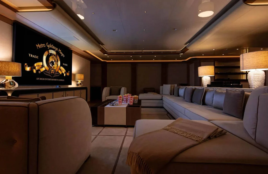 An image of Dar yacht