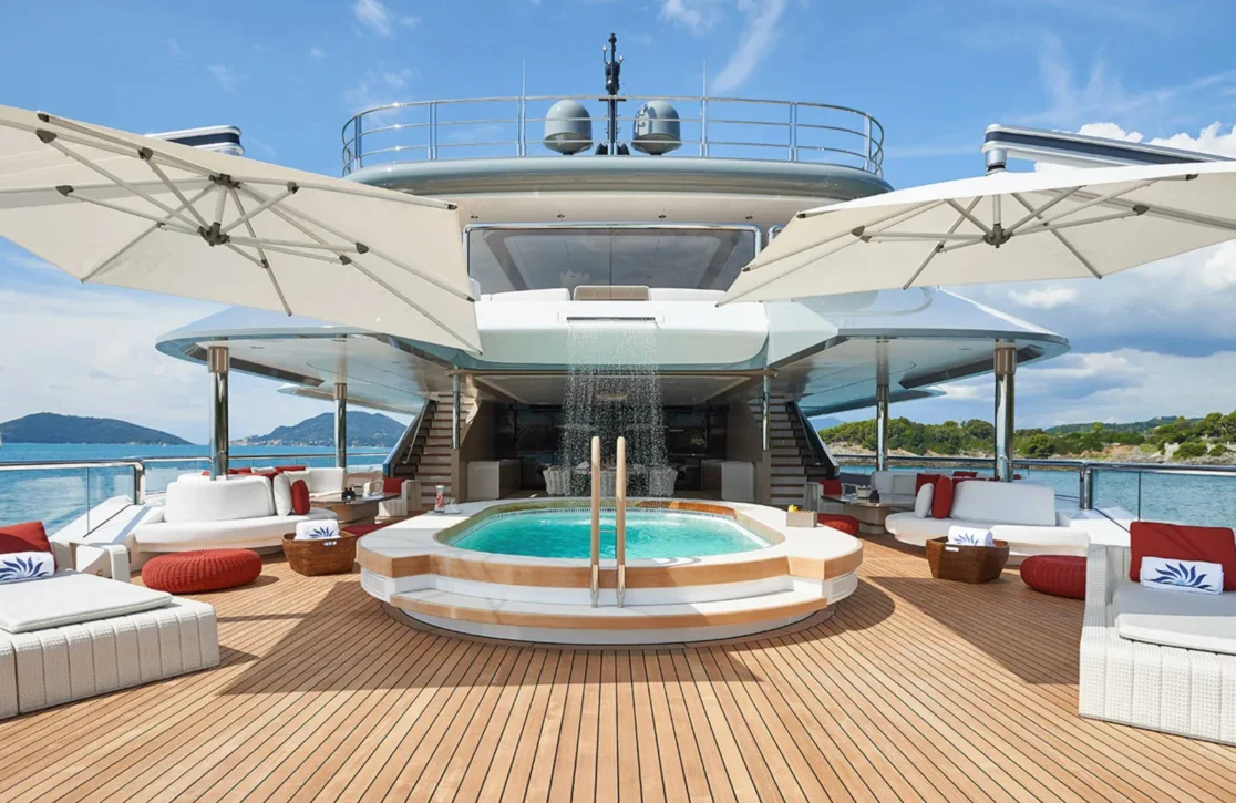 An image of Dar yacht
