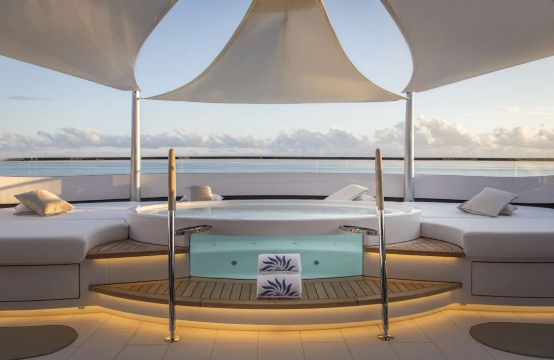 An image of Dar yacht