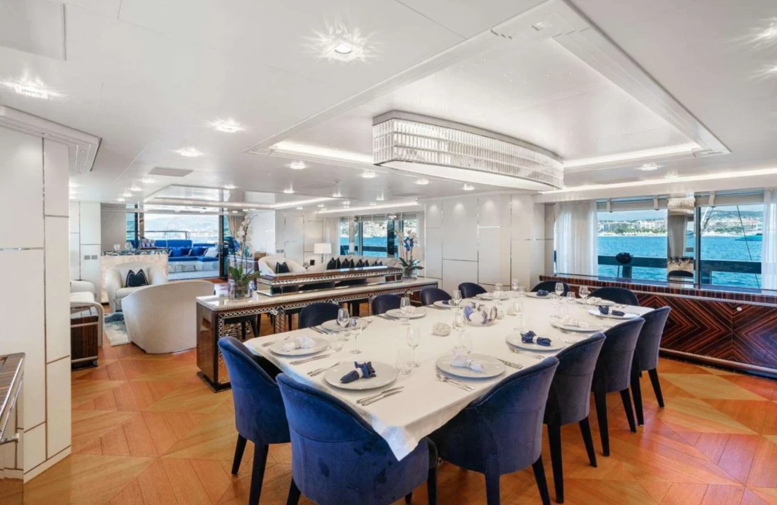 An image of Alulim yacht