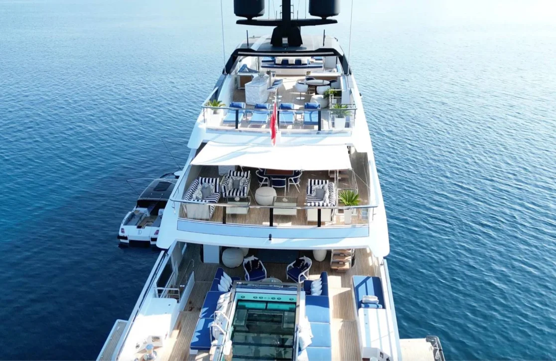 An image of Alulim yacht