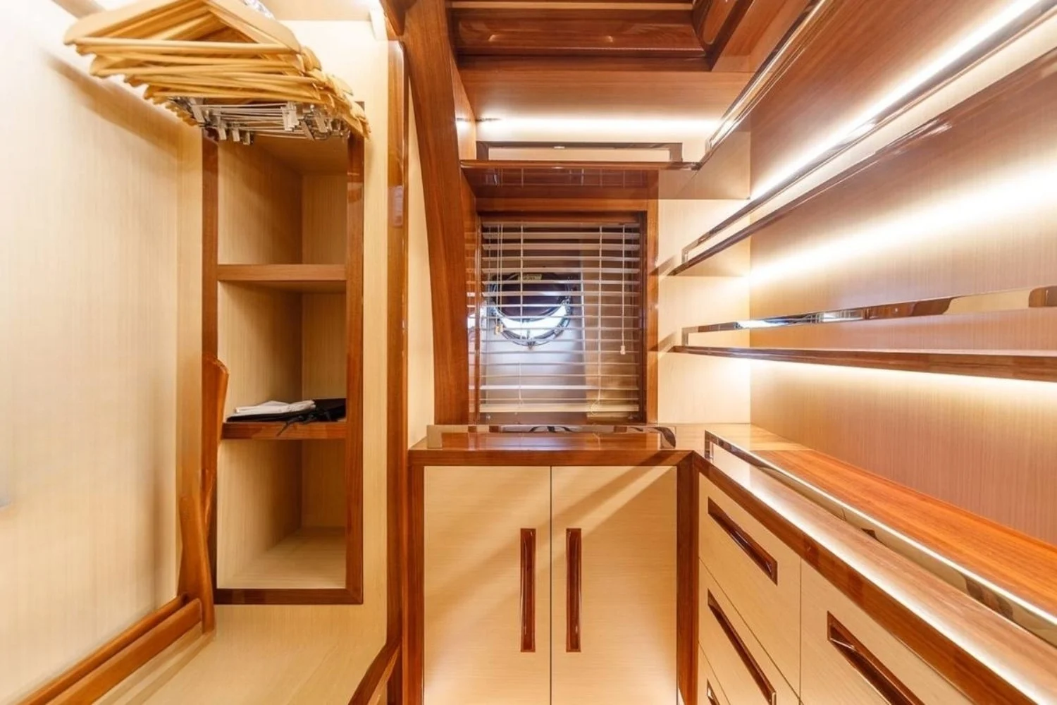 A preview of interior Closet