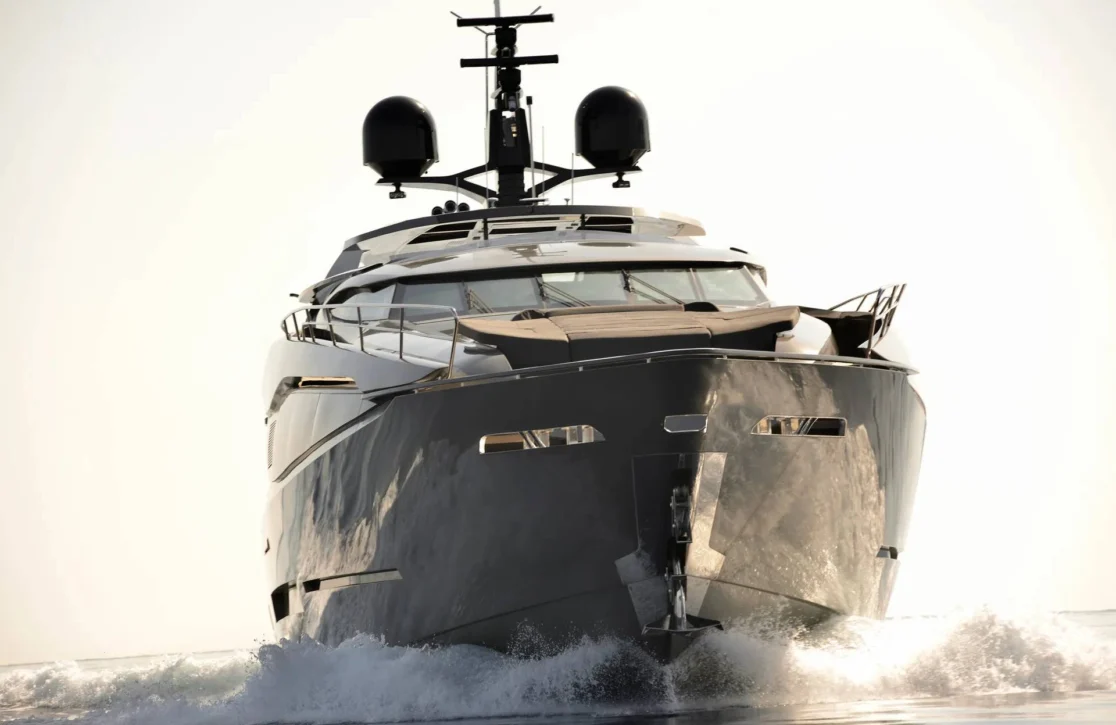 An image of FX yacht