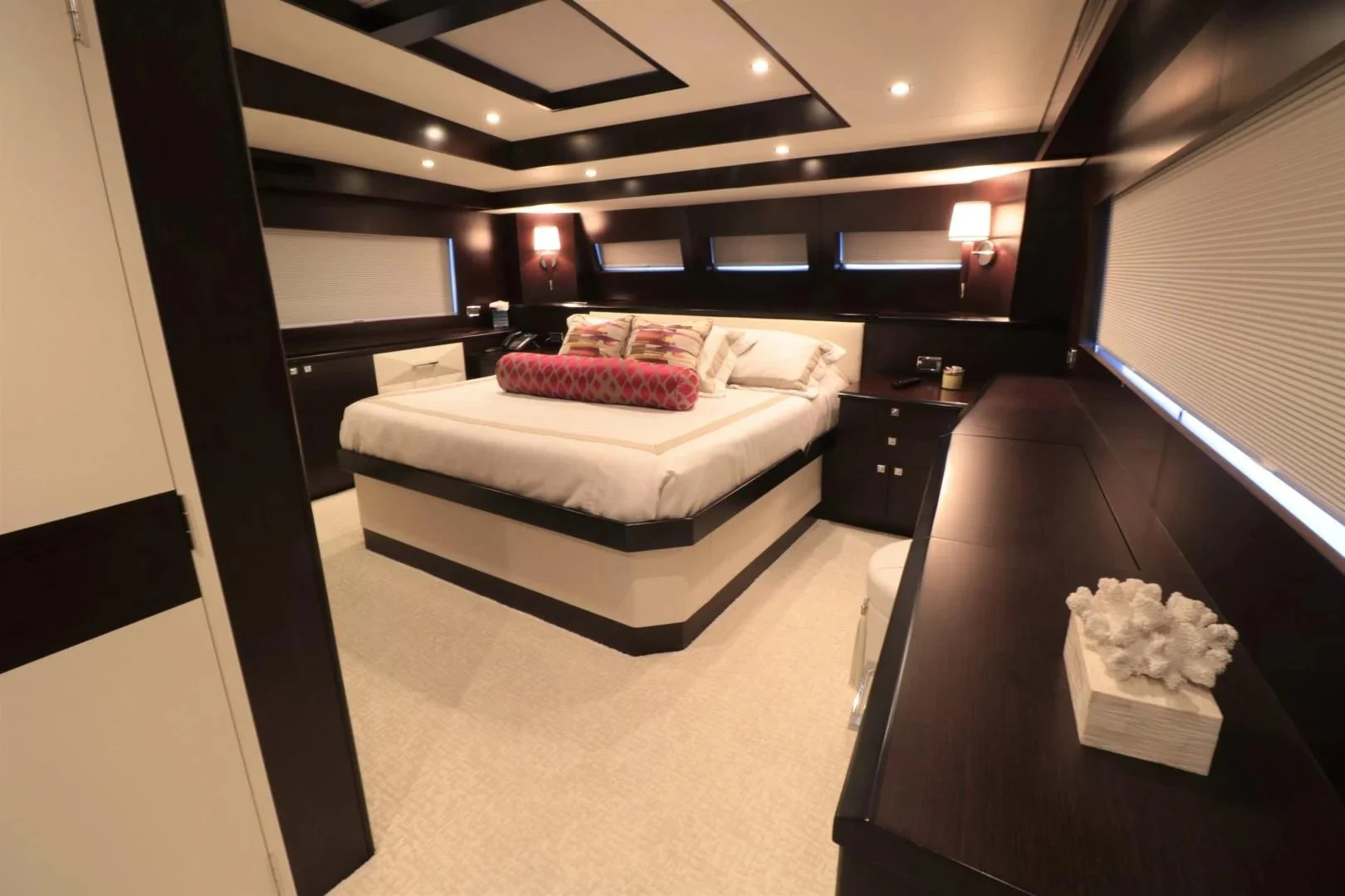 A preview of interior Bedroom cabin