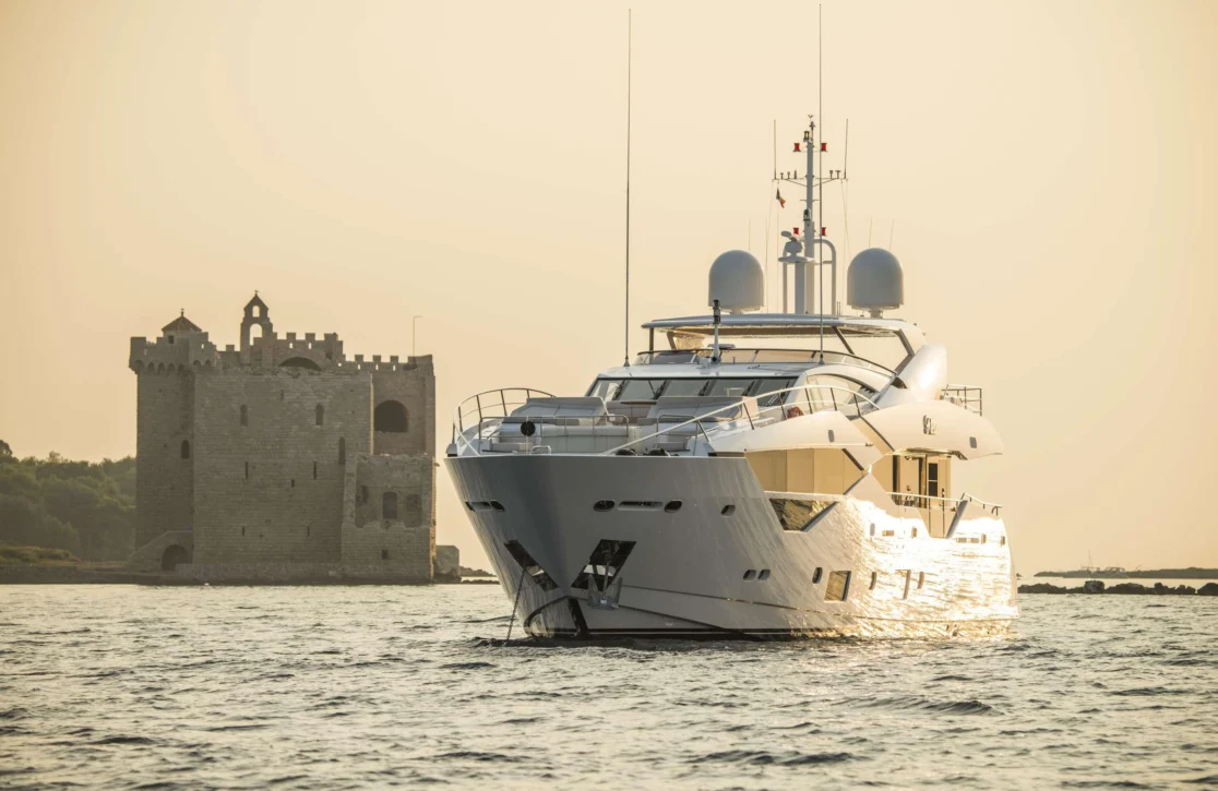 An image of Fleur yacht