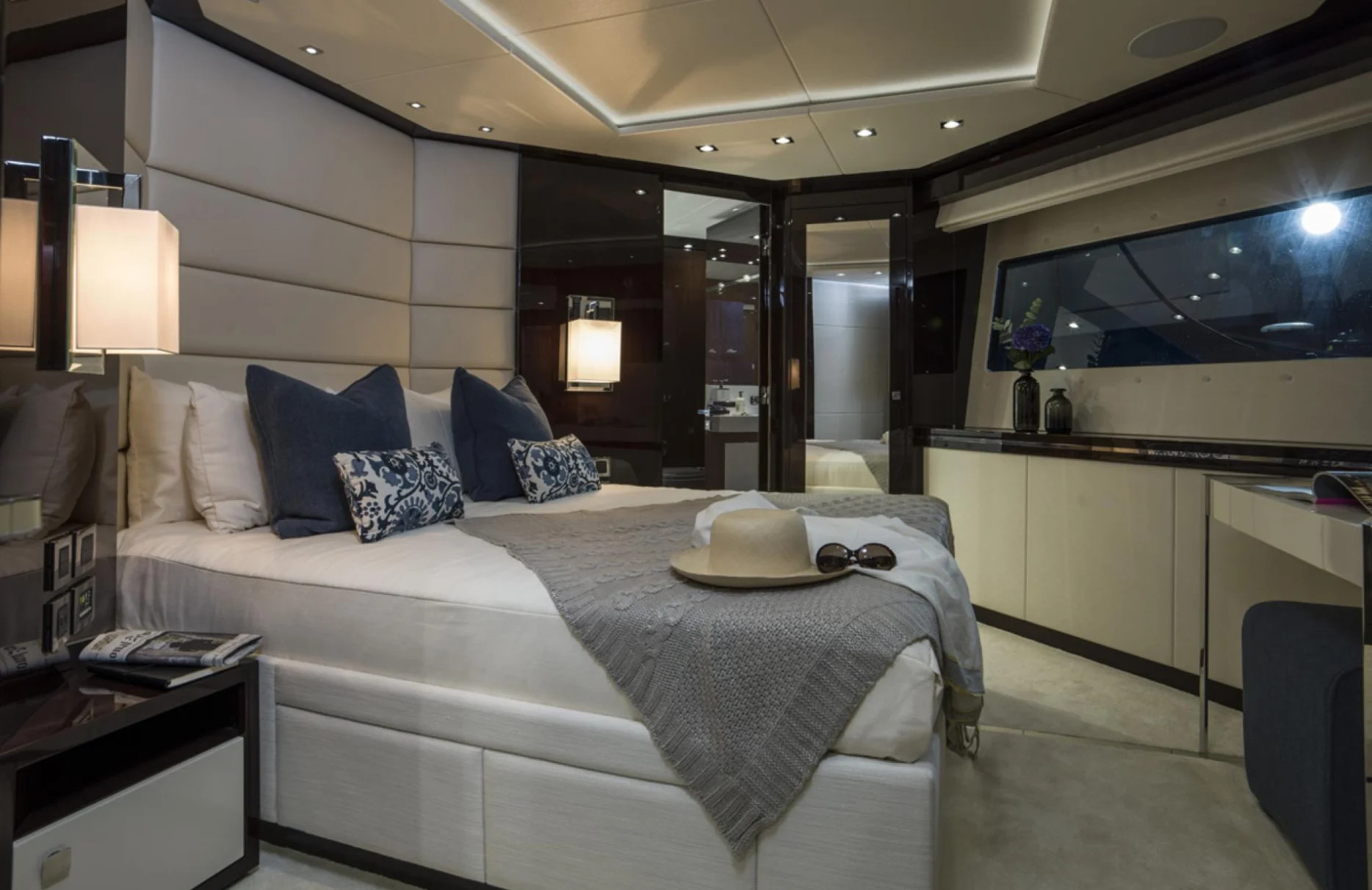 A preview of interior Bedroom cabin