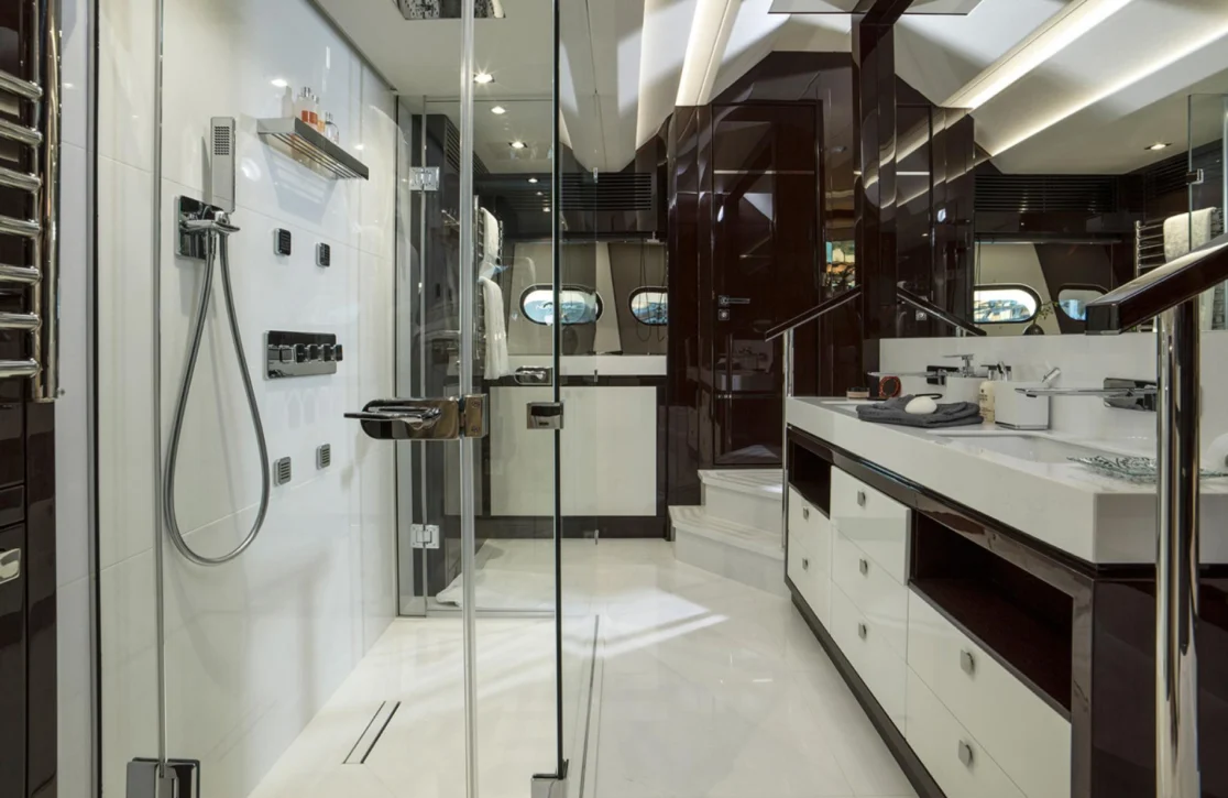 An image of Fleur yacht