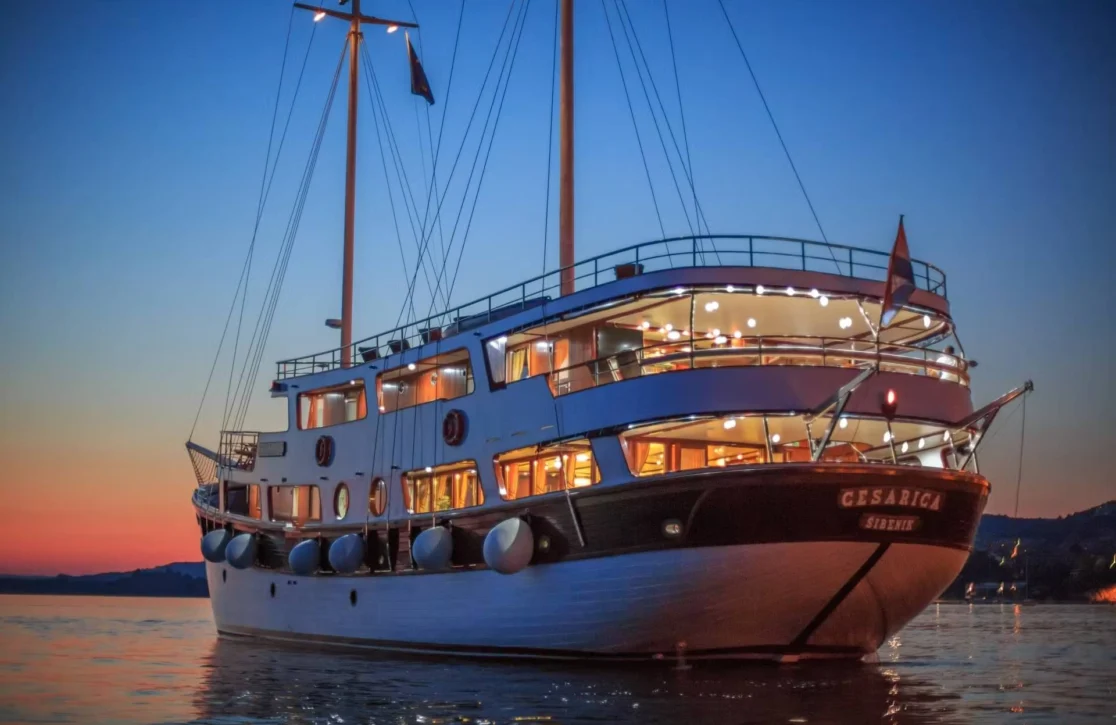 An image of Cesarica yacht