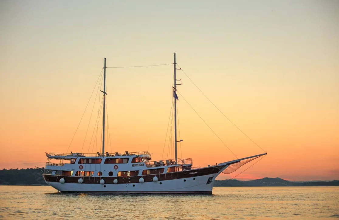 An image of Cesarica yacht