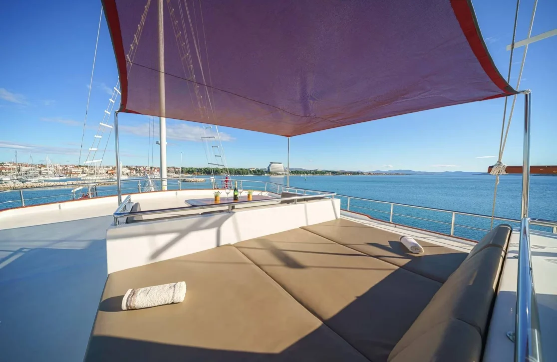 An image of Cesarica yacht