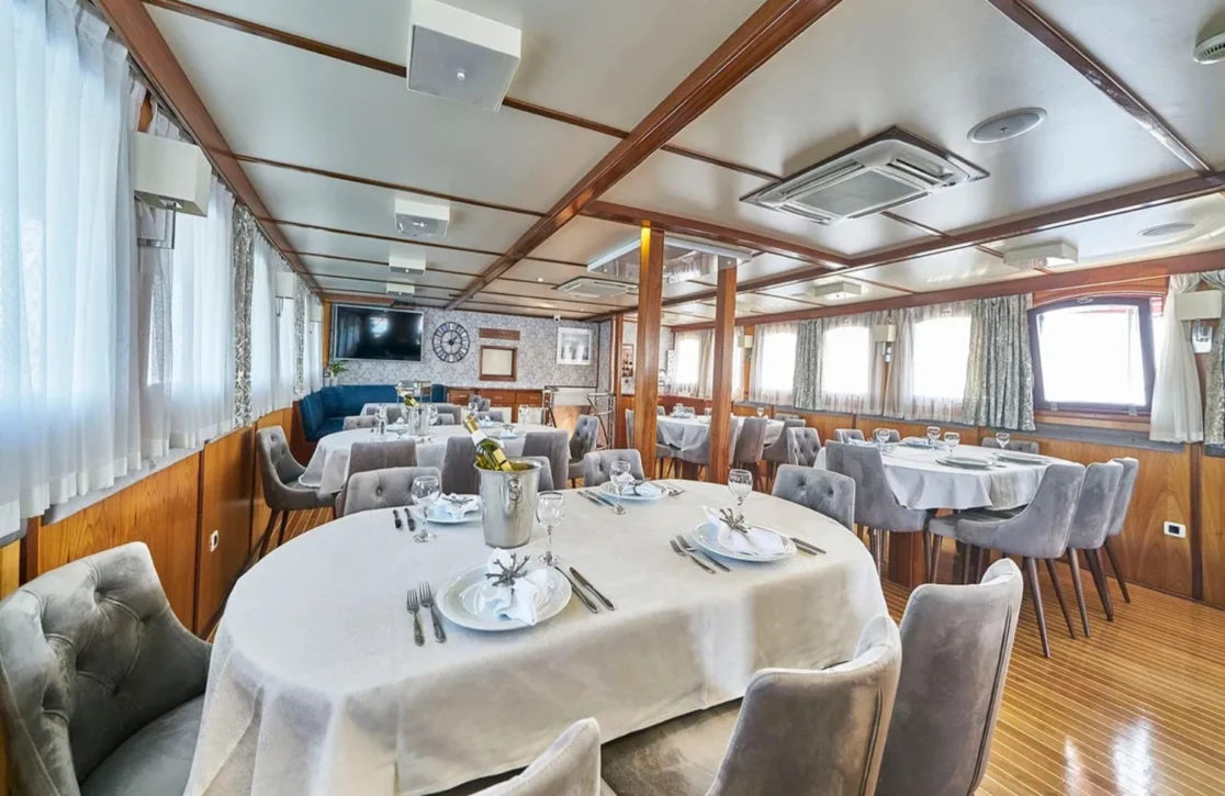 An image of Amorena yacht