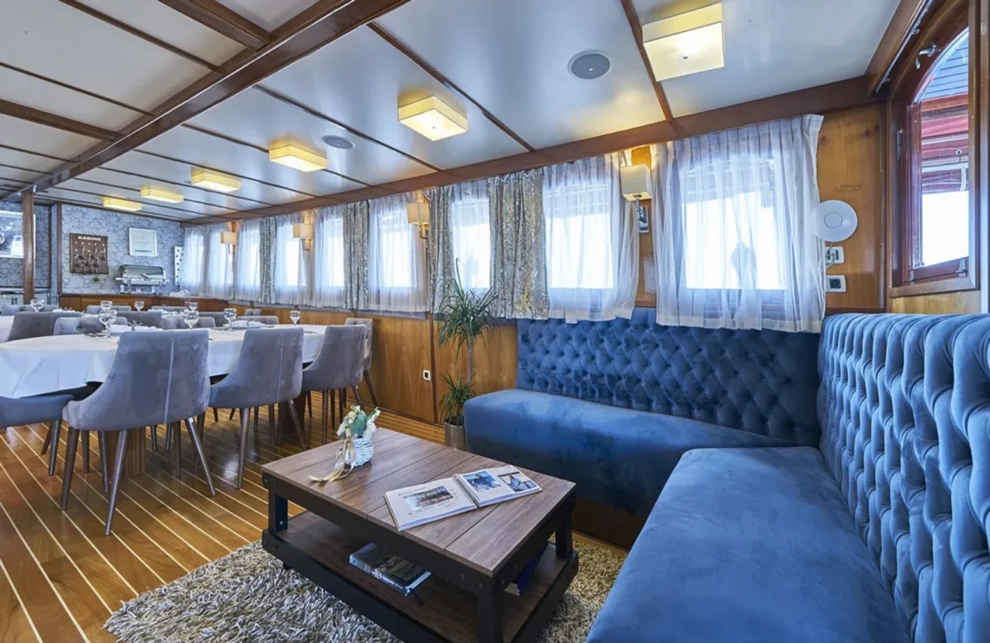 An image of Amorena yacht