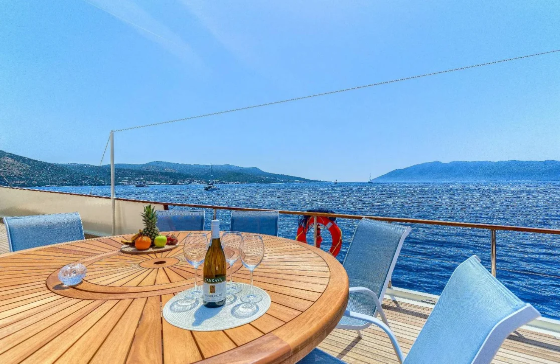 An image of Elara 1 yacht