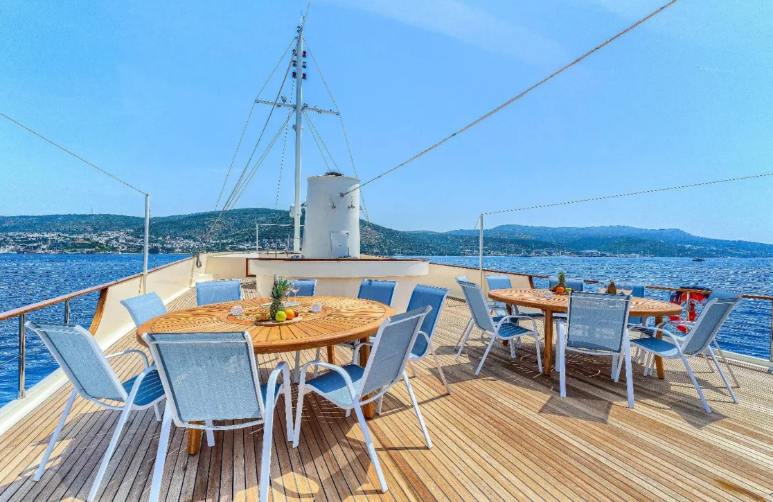 An image of Elara 1 yacht