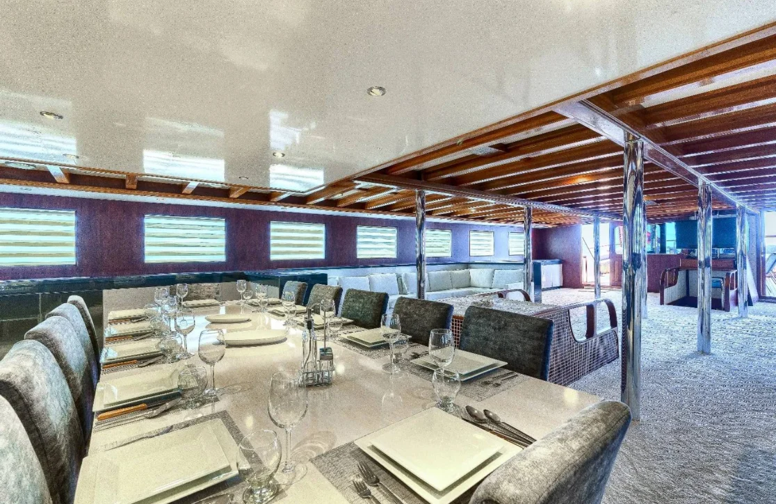 An image of Elara 1 yacht
