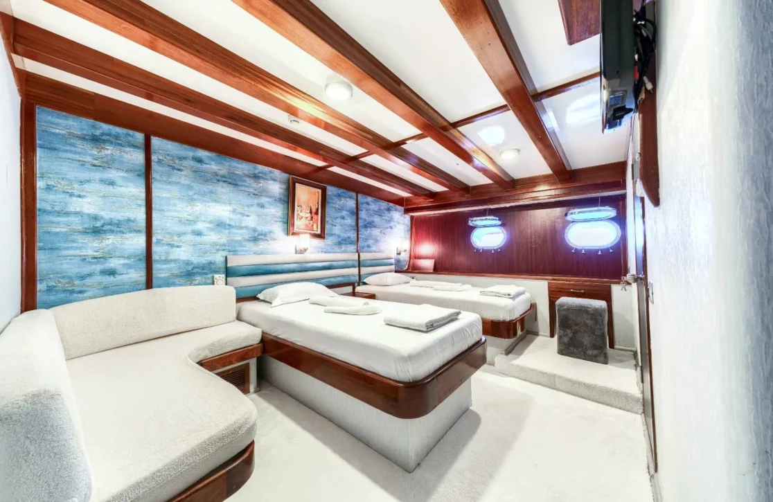 An image of Elara 1 yacht