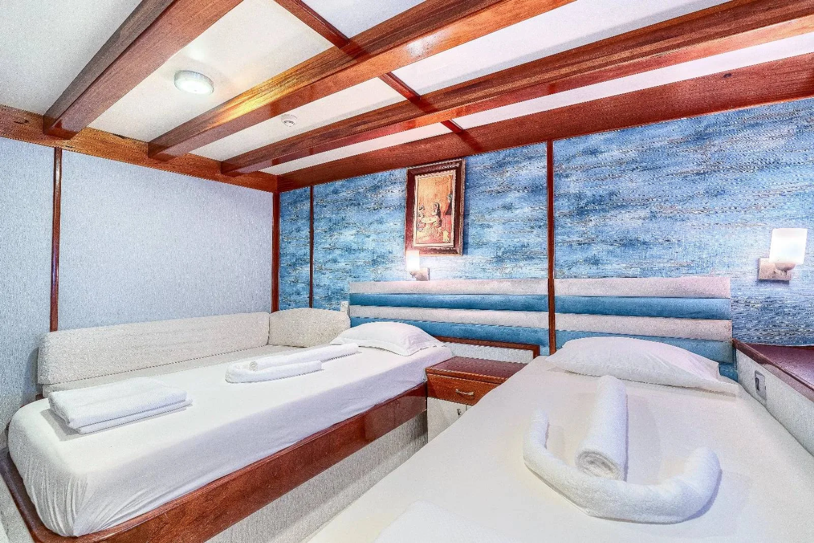 A preview of interior Bedroom cabin