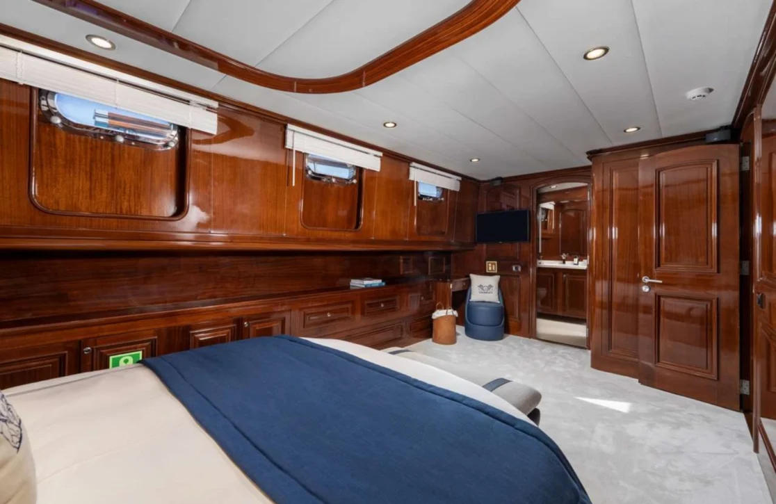An image of Performance Fee yacht